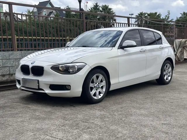 BMW 1 Series (imported) 2013 model facelift 116i leading model