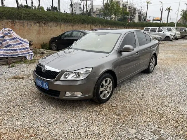 Octavia 2014 1.6L automatic Yijie version