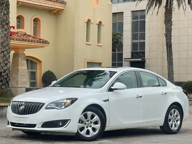 Regal 2015 2.0L Elite Fashion Model