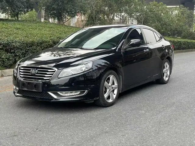 Pentium B70 2016 model 2.0L automatic luxury model