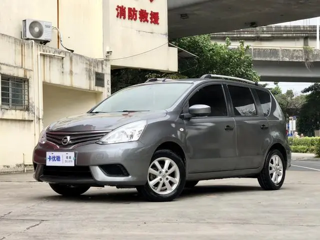 Livier 2015 1.6XE CVT Comfort Edition