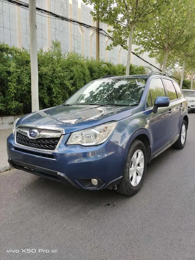 FORESTER 2013 2.0i Automatic Deluxe Edition