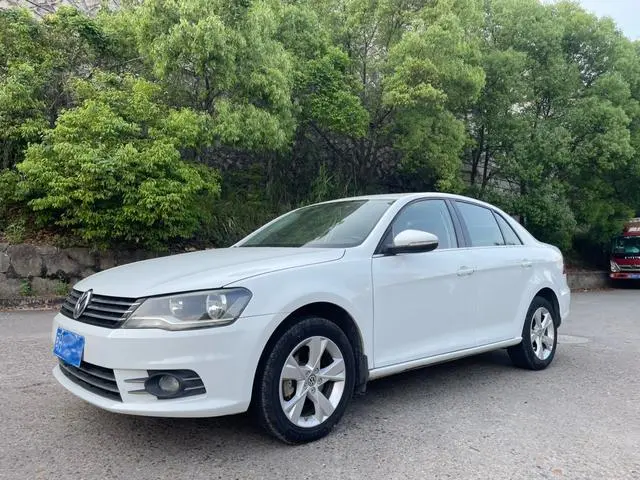 Bora 2014 1.6L Automatic Comfort