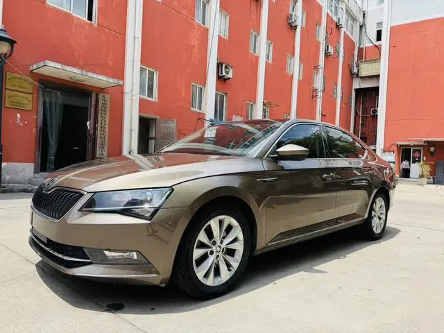Superb 2016 TSI280 DSG forward version