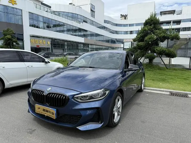 BMW 1 Series 2021 120i M Sports Night Edition