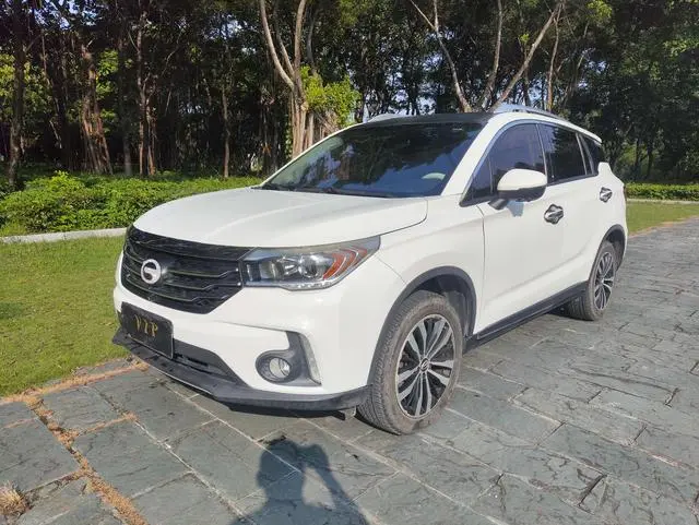 Trumpchi GS4 2017 model 235T automatic two-wheel drive luxury smart version