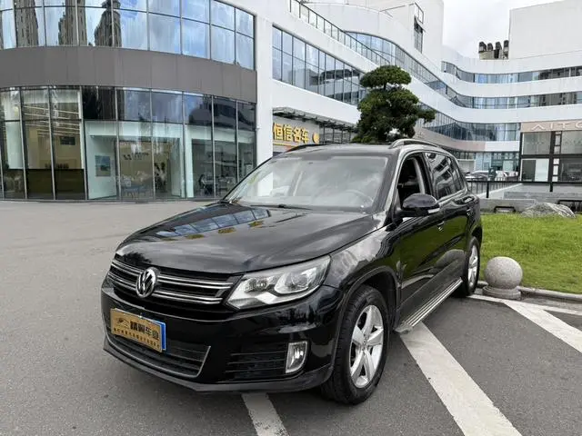 Tiguan 2013 1.8TSI automatic four-wheel drive luxury model