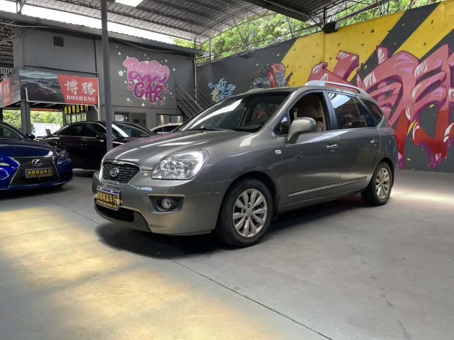 Jiale 2011 2.0L 7-seat automatic comfort version