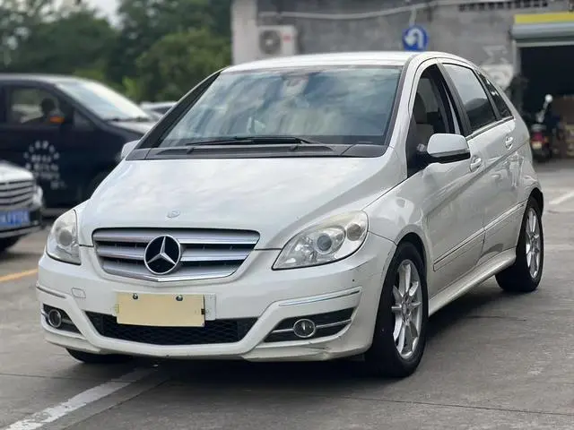 Mercedes-Benz B-class 2009 B200 luxury model