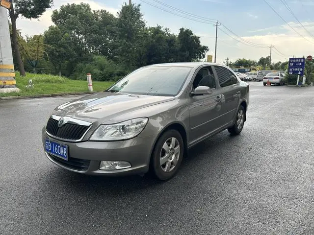 Octavia 2010 1.6L automatic Yizhi version