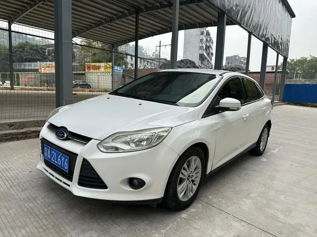 Focus 2012 sedan 1.6L automatic comfort