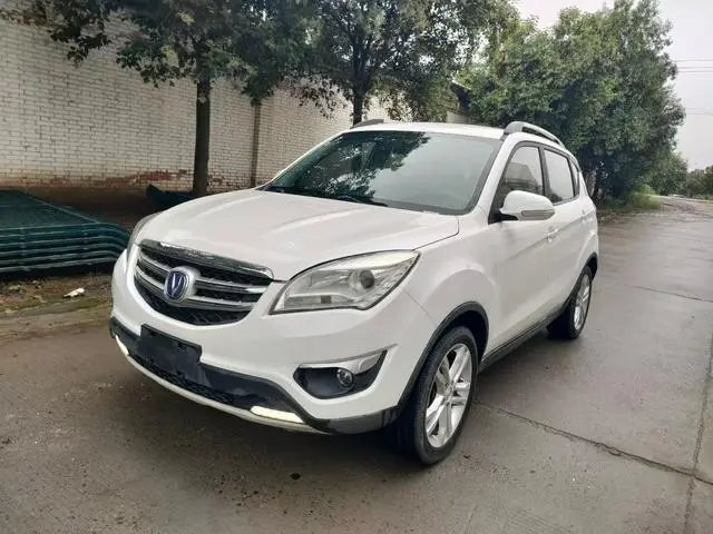 Changan CS35 2016 model 1.6L manual luxury model Guo V