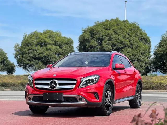 Mercedes-BenzGLA 2016 GLA 200 Fashion