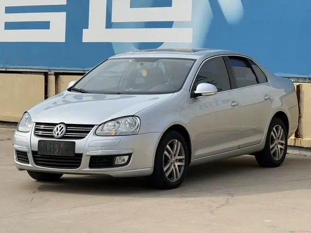 Sagitar 2011 1.6L automatic comfort model