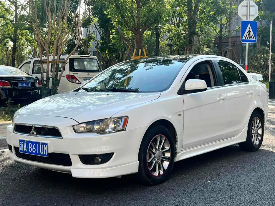 Yishen 2012 Zhishang Edition 1.8L CVT Luxury Model