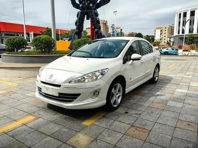 Peugeot 408 2013 2.0L automatic comfort version