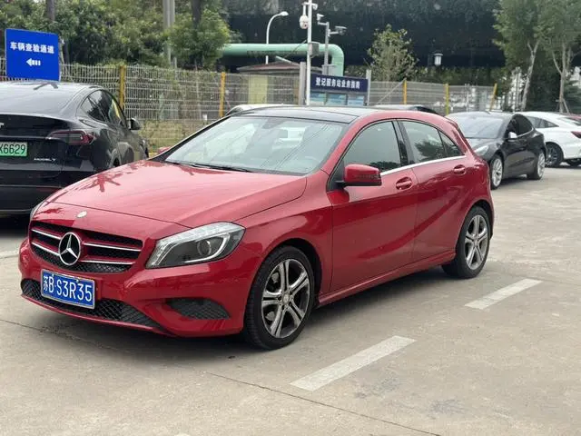 Mercedes-Benz A-Class (Imported) 2015 A 180