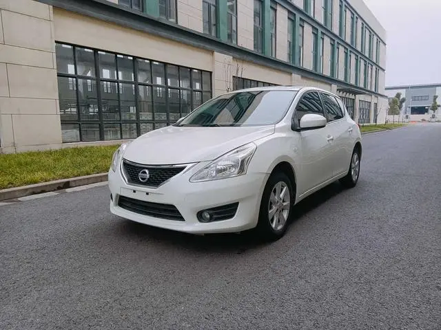 Tiida 2014 1.6L CVT cool version