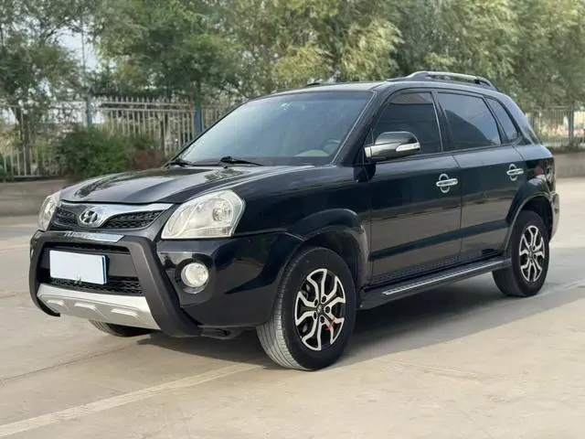 Tucson 2013 2.0L automatic two-wheel drive comfort model