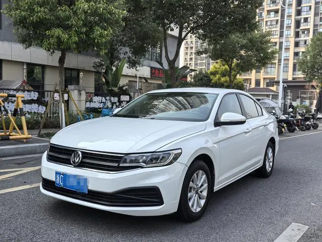 Bora 2021 1.5L automatic fashion smart connected version