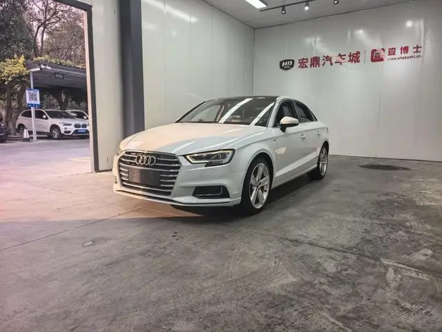 Audi A3 2017 Limousine 35 TFSI Fashion Model