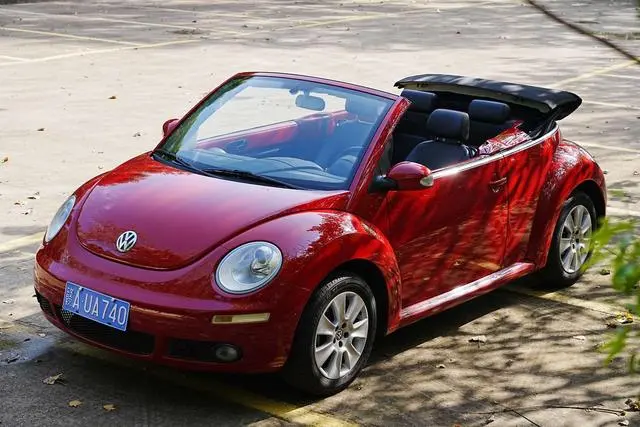 Beetle 2009 2.0 AT top convertible version