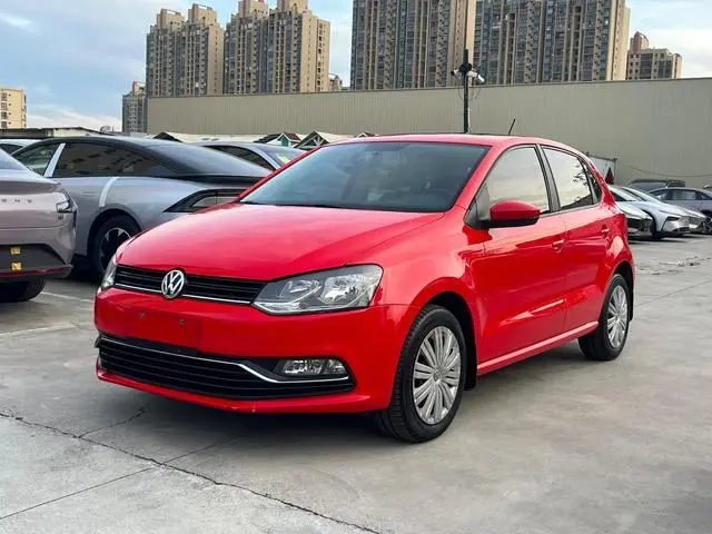 Polo 2016 1.6L automatic comfort model