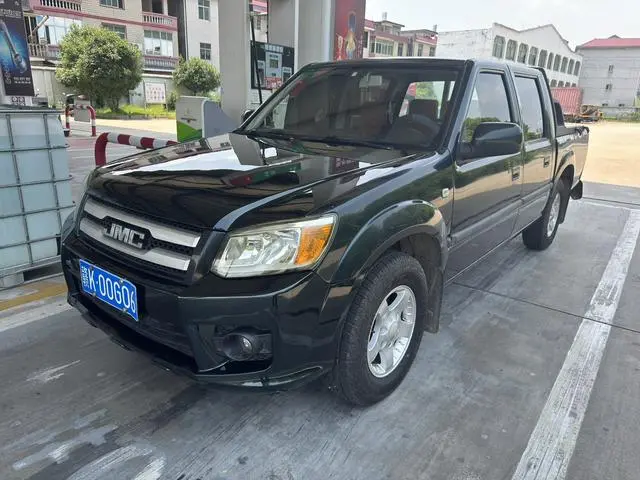 Baodian 2018 2.9T new value-for-money two-wheel drive diesel luxury standard cargo box JX4D30B5L