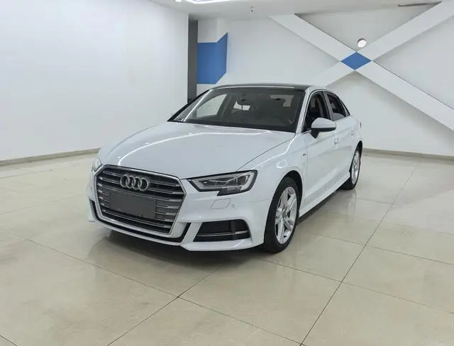Audi A3 2020 Limousine 35 TFSI Fashion Type National VI