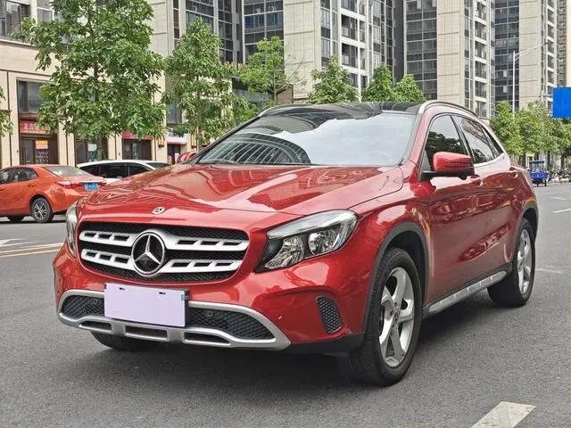 Mercedes-BenzGLA 2019 GLA 200 Dynamic