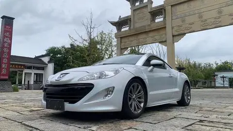 Peugeot RCZ 2011 1.6T Fashion Model
