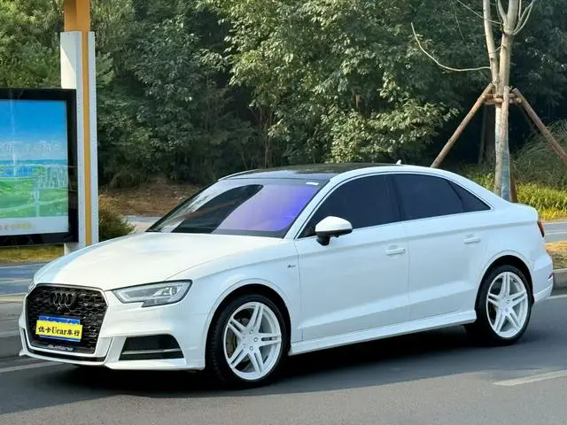 Audi A3 2018 30th Anniversary Limousine 35 TFSI Sports