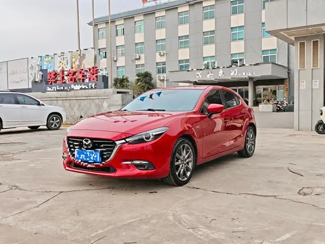 Mazda3 Angkesela 2017 hatchback 2.0L automatic sports model National V