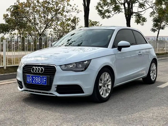 Audi A1 2014 30 TFSI Fashion