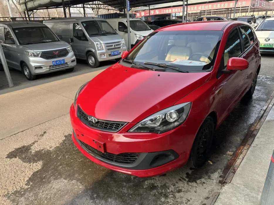 Fengyun 2 2013 hatchback 1.5L manual sharp version