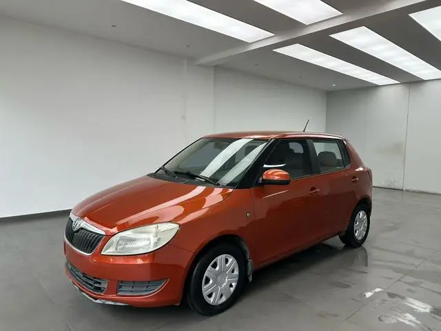 Fabia 2012 1.4L Automatic Crystal Edition