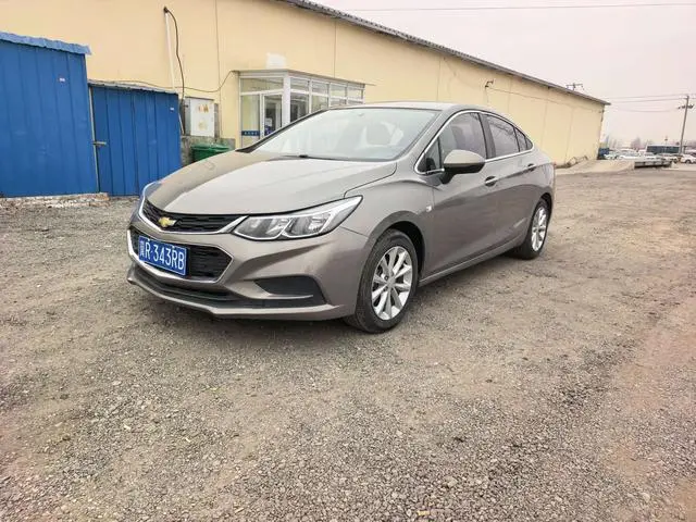Cruze 2017 1.5L Automatic Pioneer Sunroof Edition