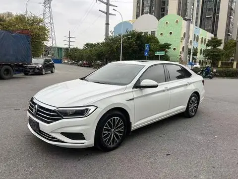 Sagitar 2021 280TSI DSG flagship smart connected version