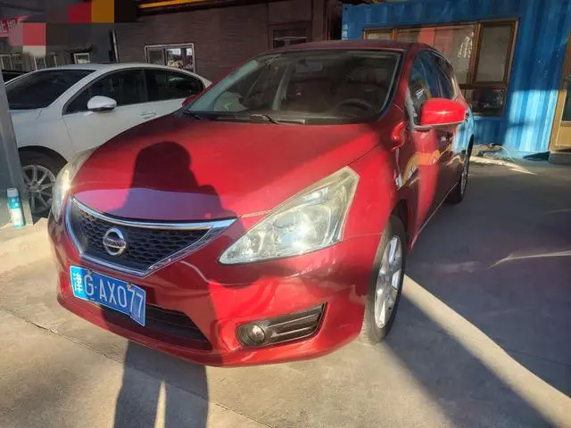 Tiida 2011 1.6L CVT intelligent