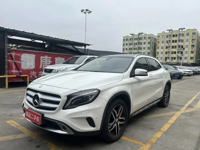 Mercedes-BenzGLA 2016 GLA 200 Dynamic