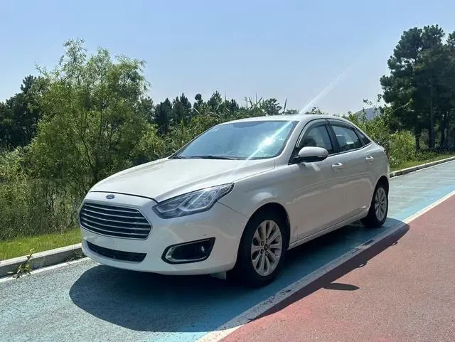 Forex 2015 1.5L manual comfort model