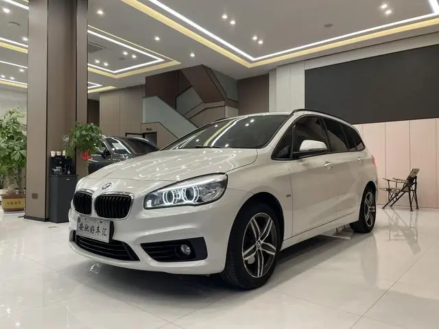 BMW 2 Series Multipurpose Tourer 2015 218i Sports Design Package