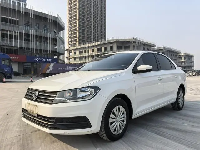 Santana 2019 1.5L automatic fashion version National VI