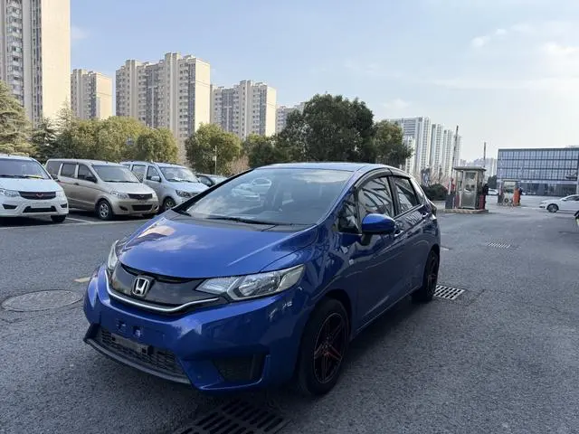 Fit 2016 1.5L LXS CVT Comfort Sunroof Edition