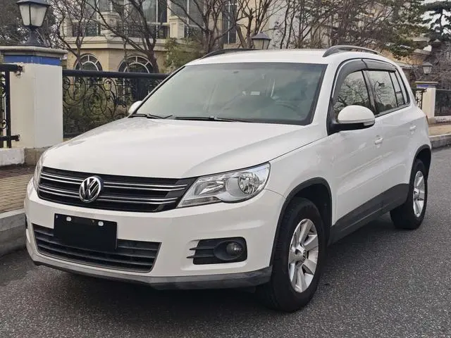 Tiguan 2012 1.8TSI automatic two-wheel drive fashion version