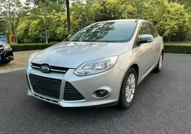Focus 2012 sedan 1.6L automatic comfort type