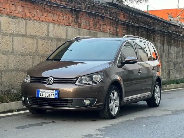 Touran 2013 1.4T automatic comfort version 5 seats