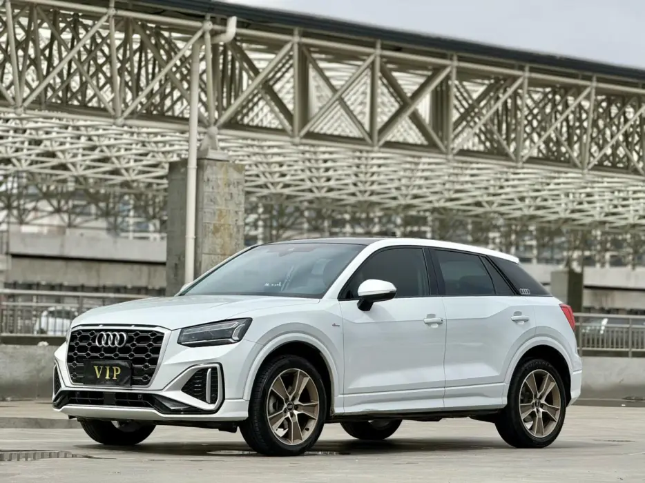 Audi Q2L 2022 35 TFSI fashionable and dynamic