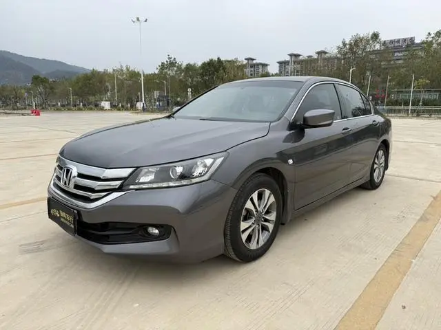 Accord 2014 2.0L EX Deluxe Edition