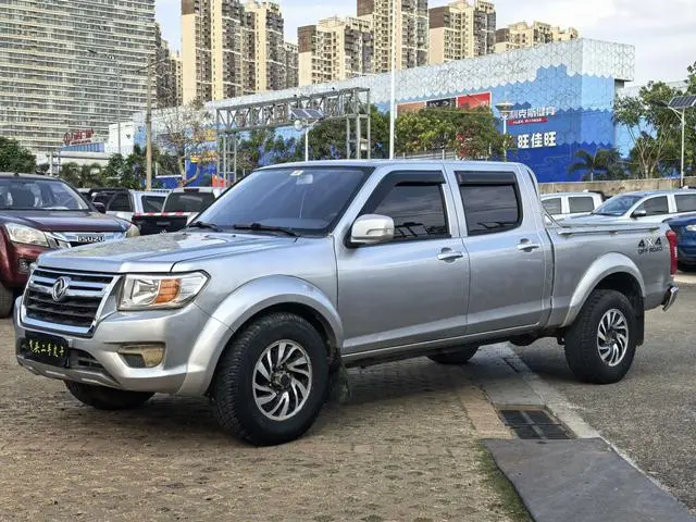 Ruiqi 2018 2.5T diesel four-wheel drive standard model ZD25T5